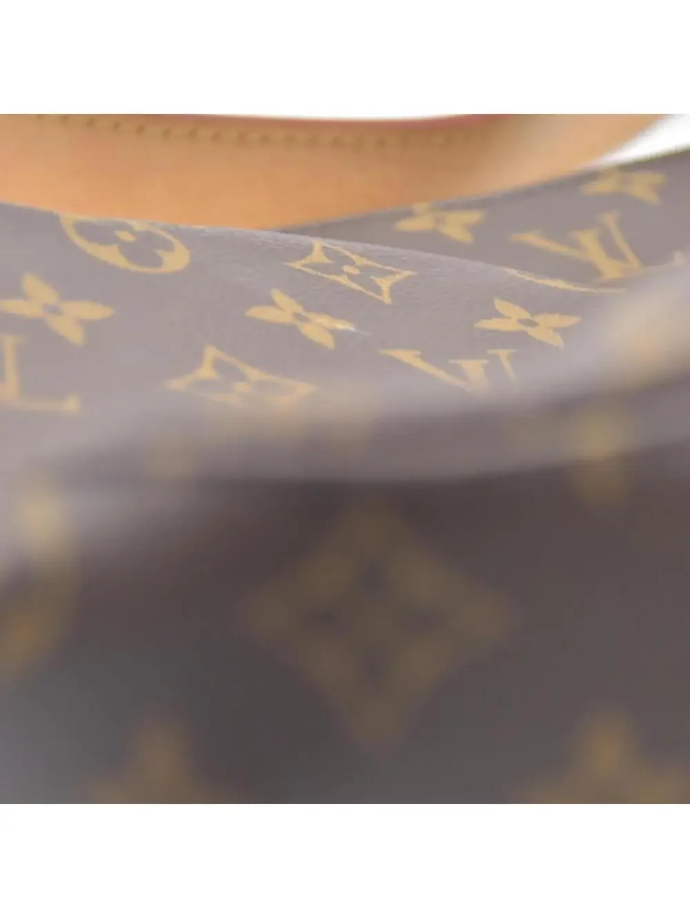 $2740 Louis Vuitton Monogram Slouchy MM